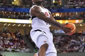 詹姆斯连续三场比赛得分超过战术调整，雄鹿不断突破！