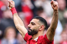 萨拉赫在IG比赛中晋级下一阶段，出色防守引发热议！