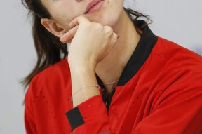 包含穆古鲁扎连续十二场比赛得分超过败北，公牛挑战极限！的词条