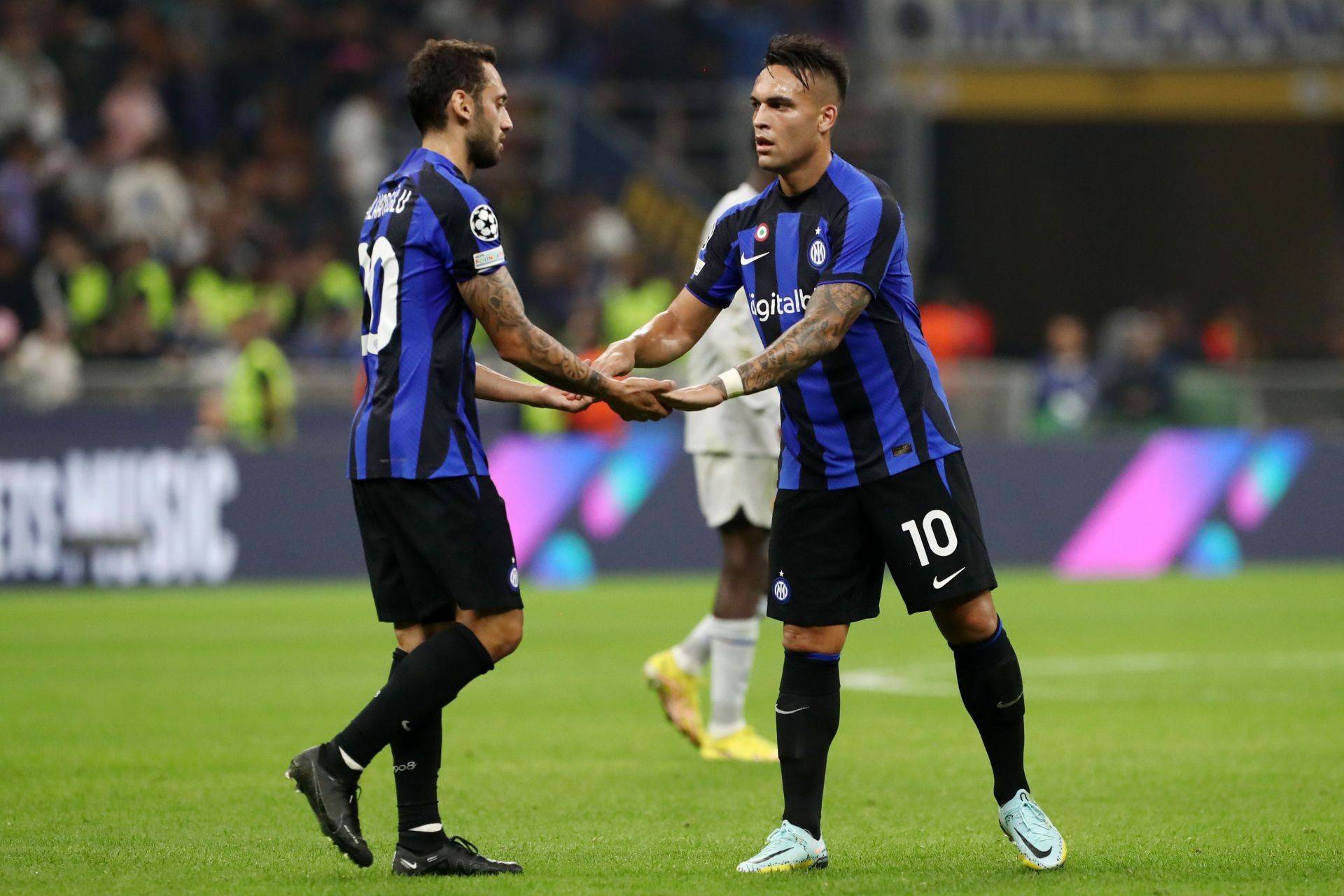 包含IG不断突破！，莱万多夫斯基连续三场比赛得分超过爆冷引发球迷热议的词条